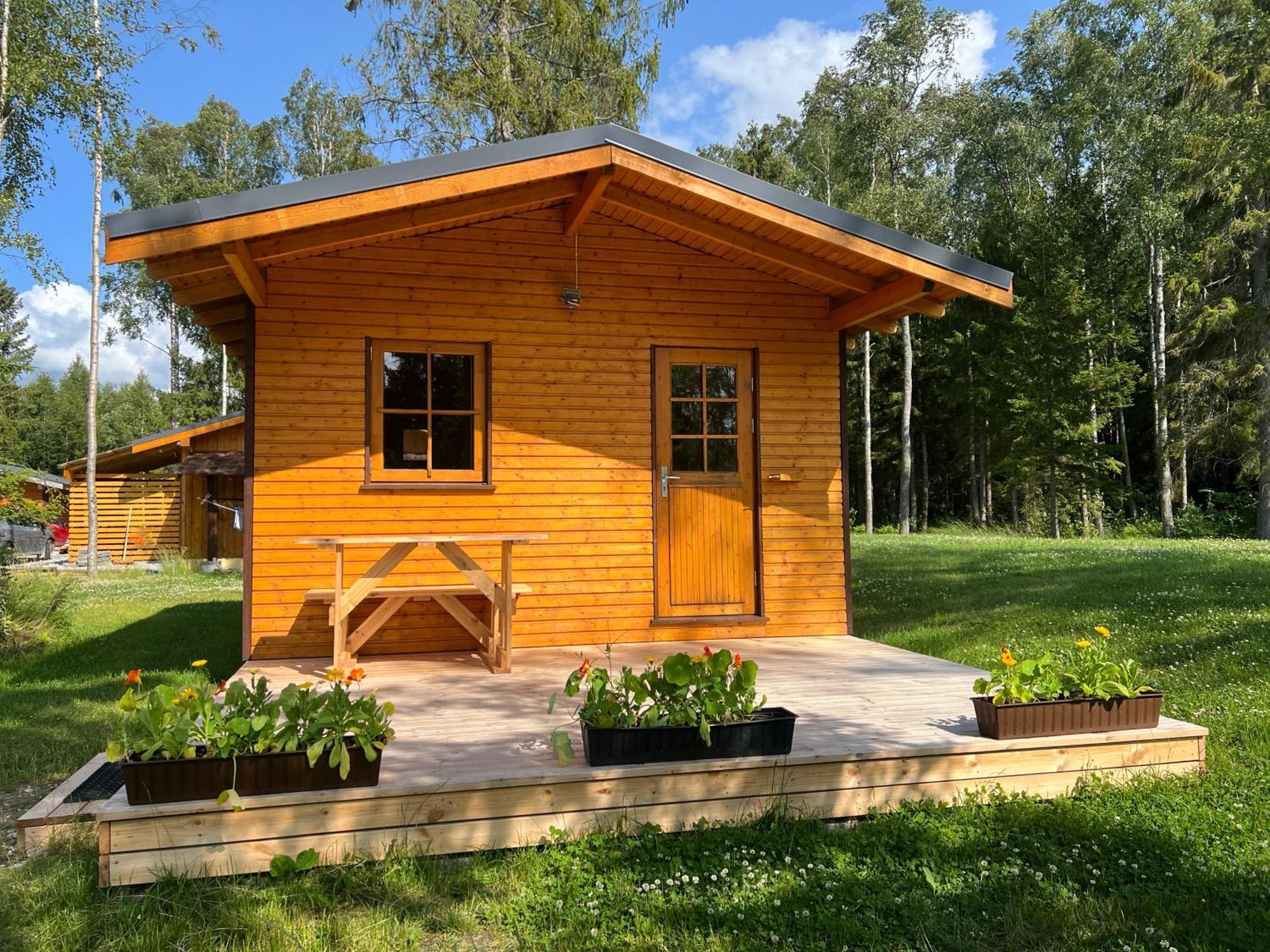 Marika Puhkekuela - Metsanurga Oeoemaja "Shared Bathroom" Ныва Экстерьер фото
