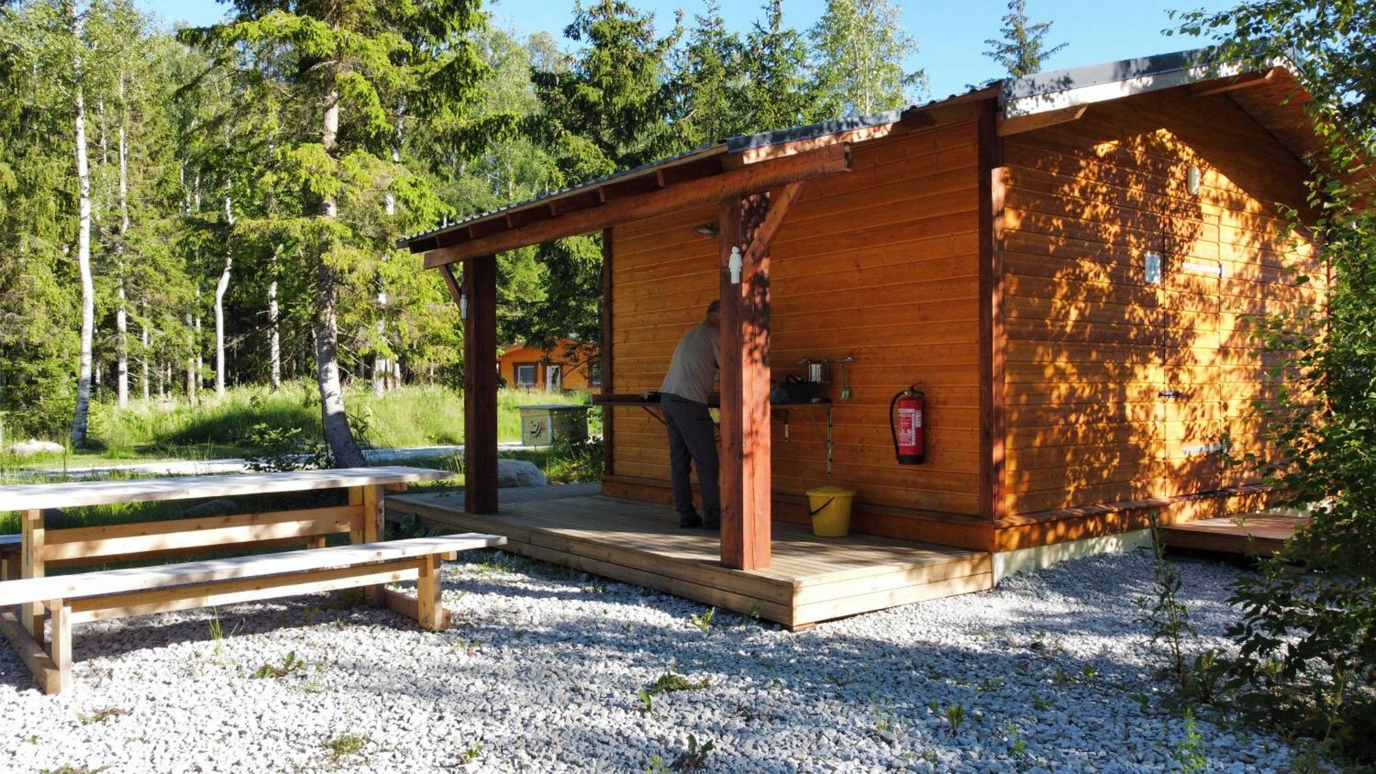 Marika Puhkekuela - Metsanurga Oeoemaja "Shared Bathroom" Ныва Экстерьер фото